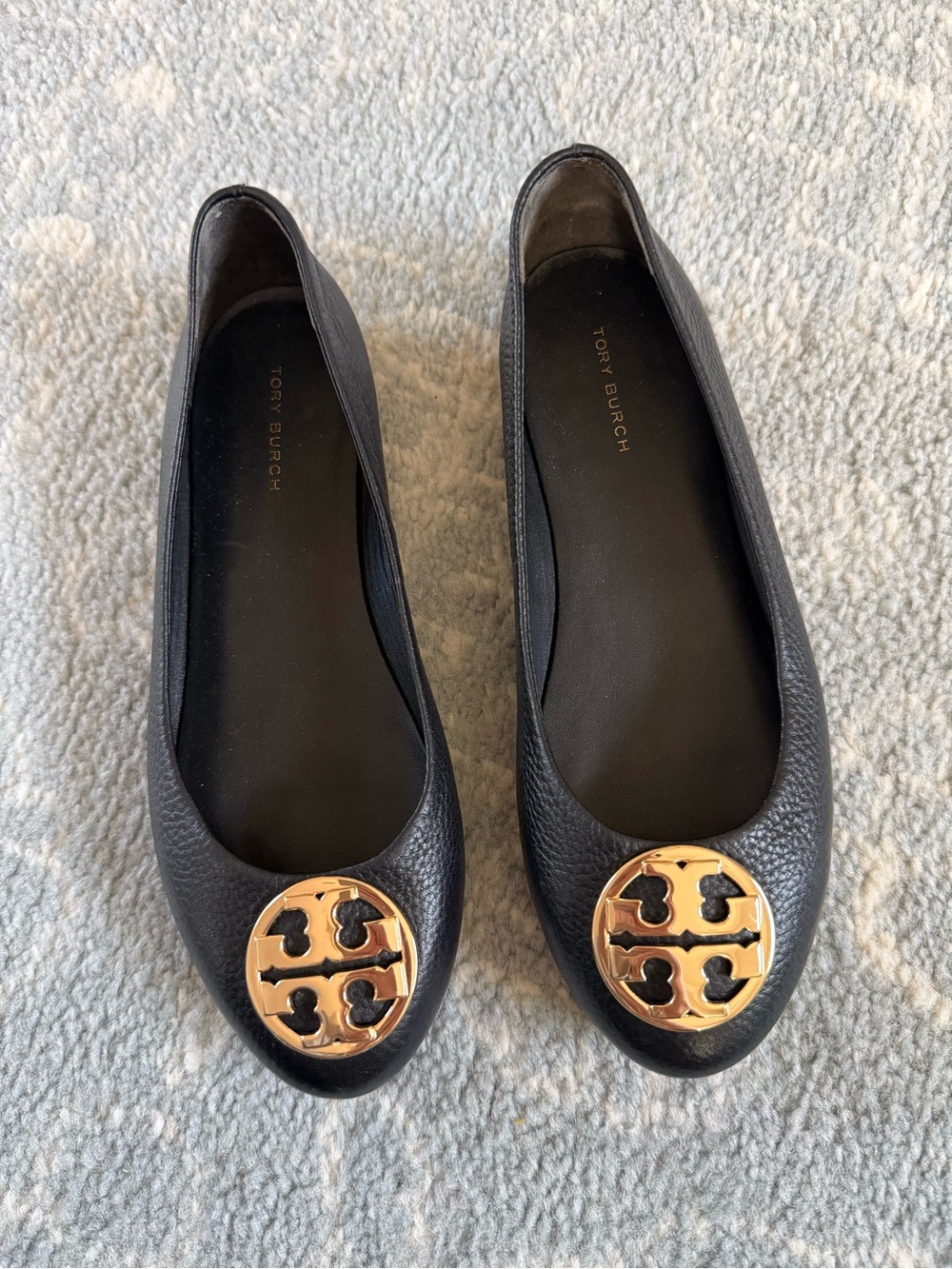 Tory Burch Black Pebbled Leather Chelsea Ballet Flats with Gold Logo